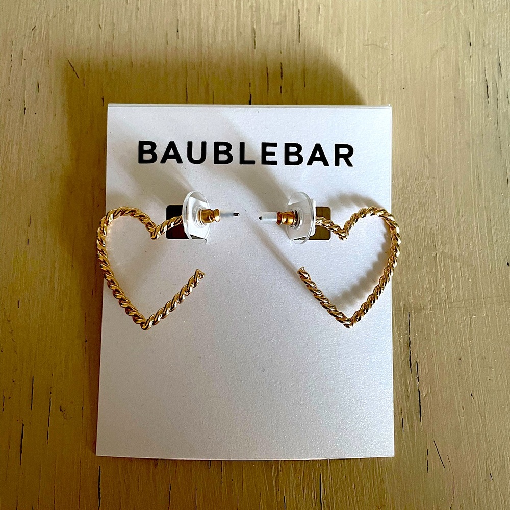 NWT BaubleBar Gold Roped Heart Hoop Earrings
